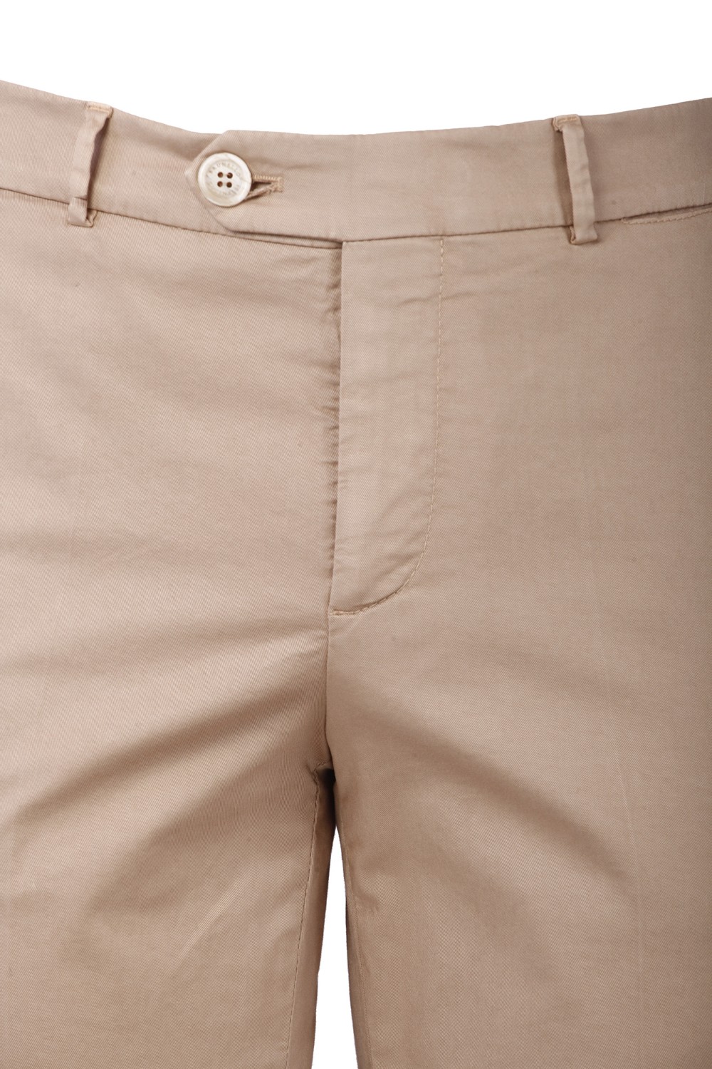 shop BRUNELLO CUCINELLI  Pantalone: Brunello Cucinelli pantaloni italian fit in gabardina di cotone.
Chiusura a zip con bottone e controbottoni.
Tasche frontali "americane".
Tasche posteriori a filetto con bottone.
Fondo 17,5 cm.
Italian fit.
Composizione: 97% COTONE, 3% ELASTAN.
Fabbricato in Italia.. M289LI1770-C6301 number 1407433